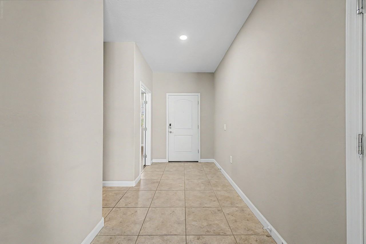 30731 W Monterey Cir #1 - Photo 4 of 44