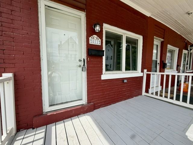 811 Farragut St #1 - Photo 3 of 17