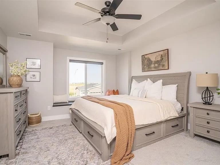 3217 Lakeview Dr Se #1 - Photo 4 of 10