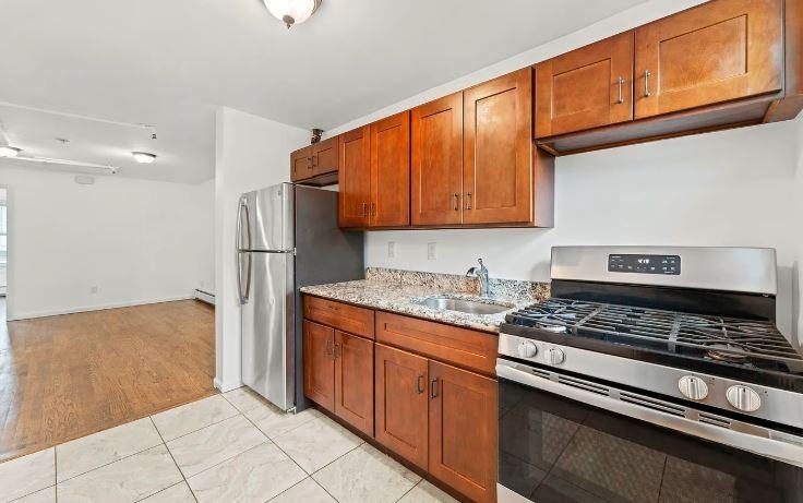 43 Jewett Ave #1 - Photo 6 of 10