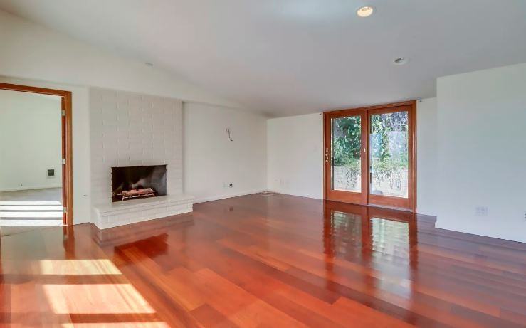 5036 Pacifica Dr #1 - Photo 4 of 20
