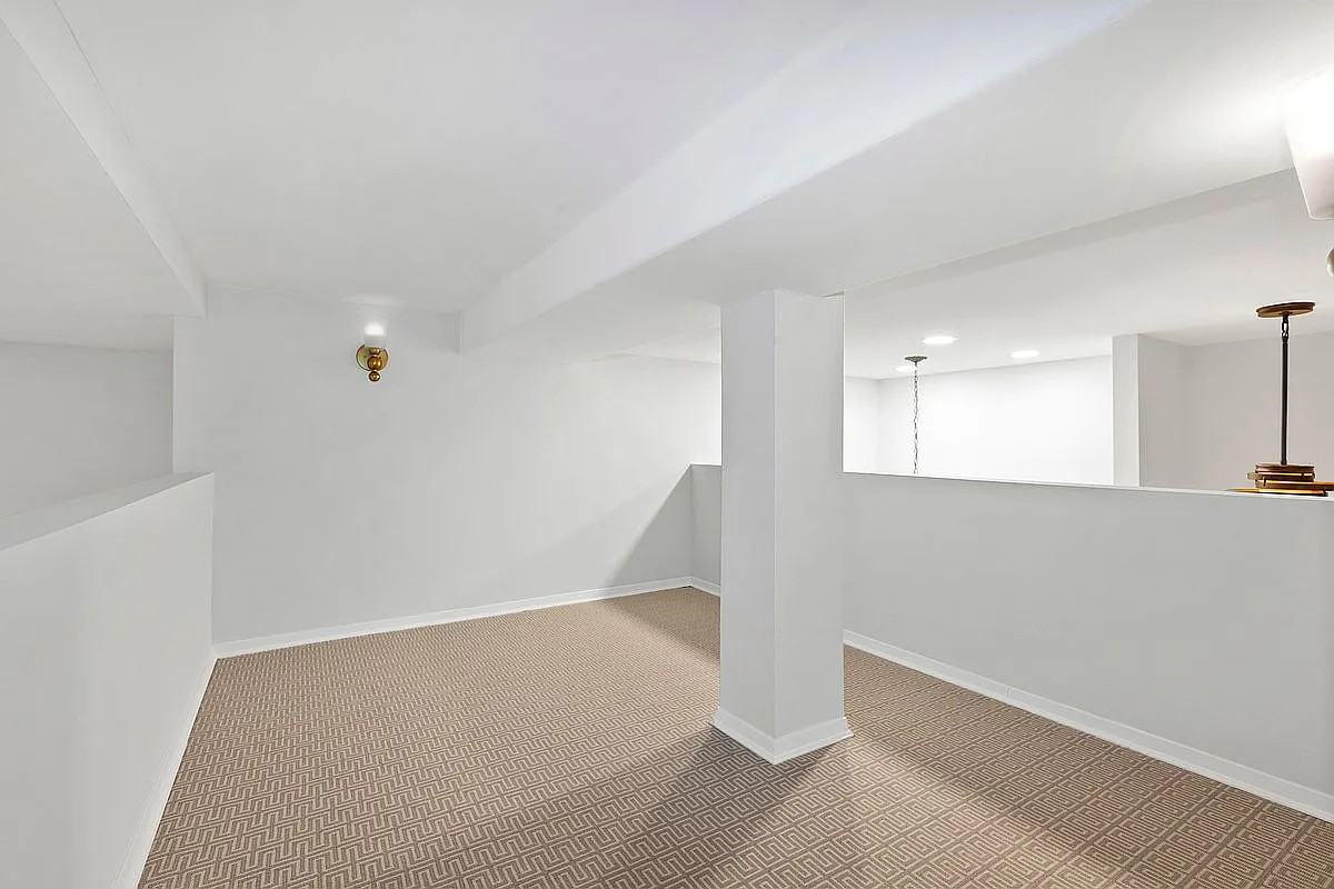 250 Mercer St #D303 - Photo 4 of 12