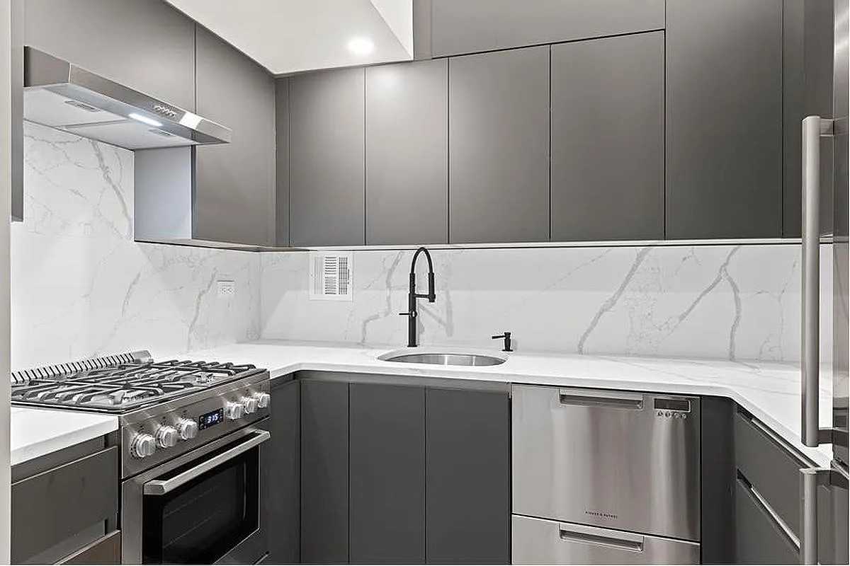 250 Mercer St #D303 - Photo 6 of 12