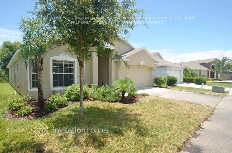 12608 Kings Lake Dr - Photo 2 of 5