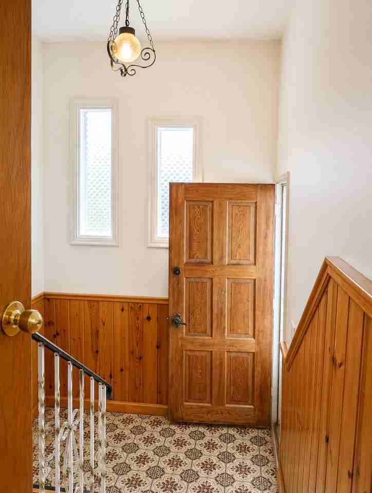 12 Lockmere Terrace - Photo 2 of 14