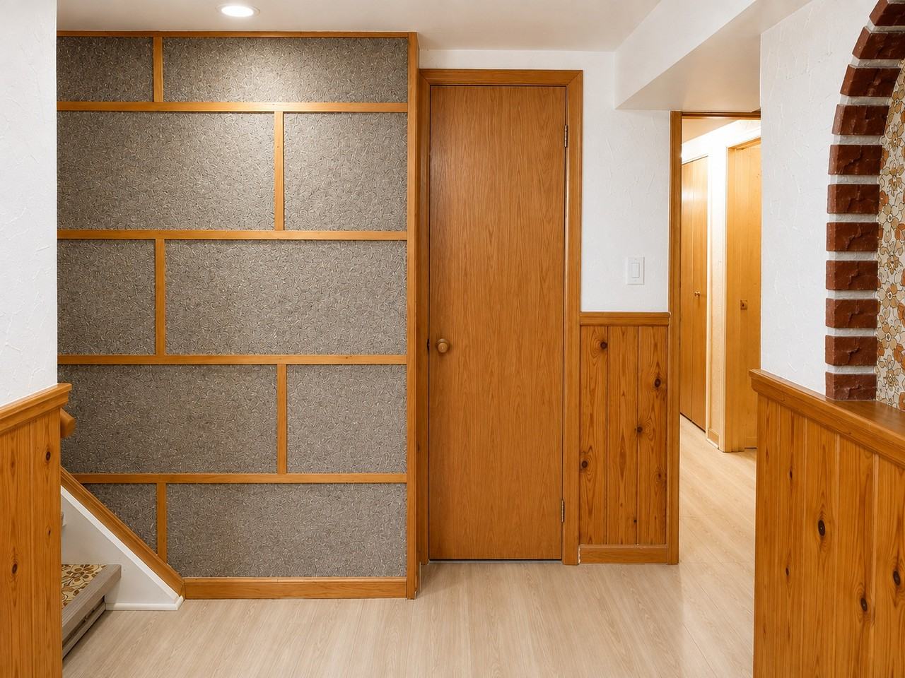 12 Lockmere Terrace - Photo 3 of 14