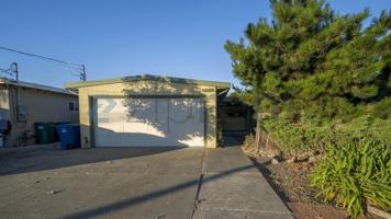 featured image of 28368 Rochelle Ave