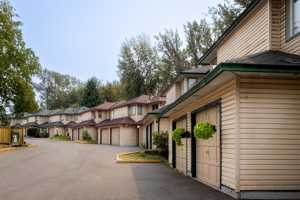 featured image of 7910 Cedar St