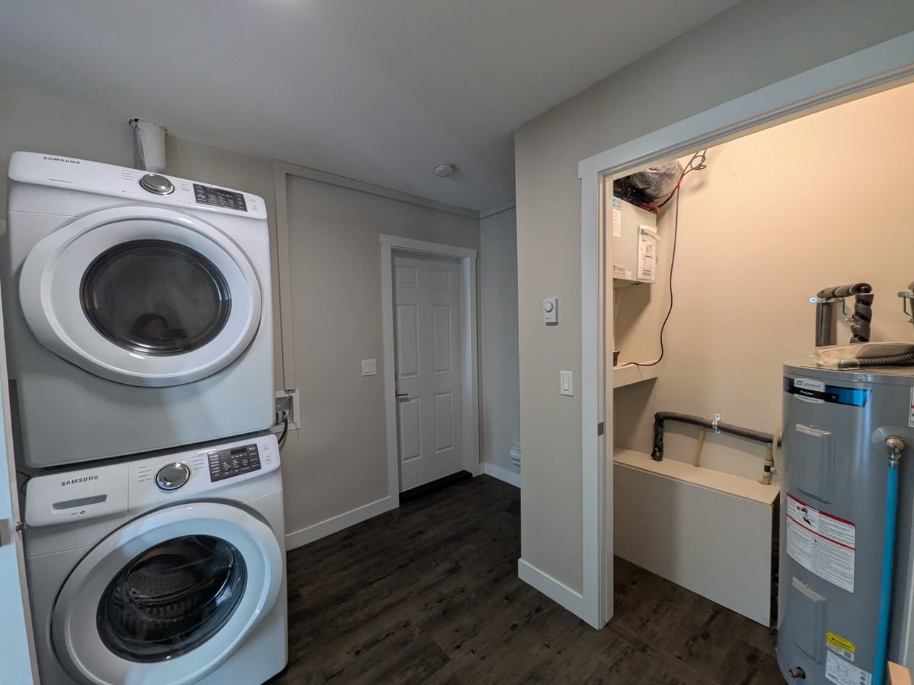 Tangerine Rental - Photo 6 of 22