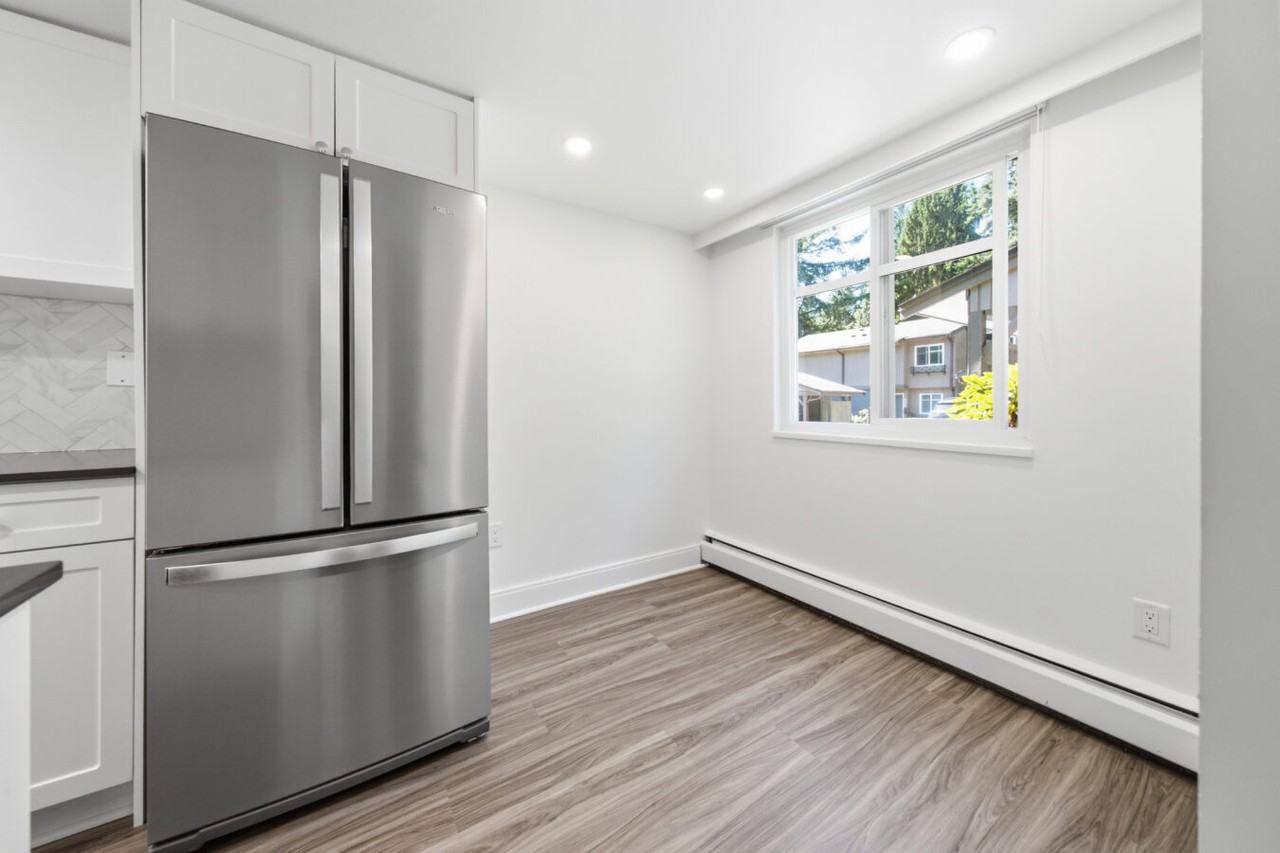 Twin Lakes Townhomes - Photo 7 of 43