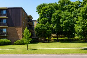 featured image of 50 Underhill Dr