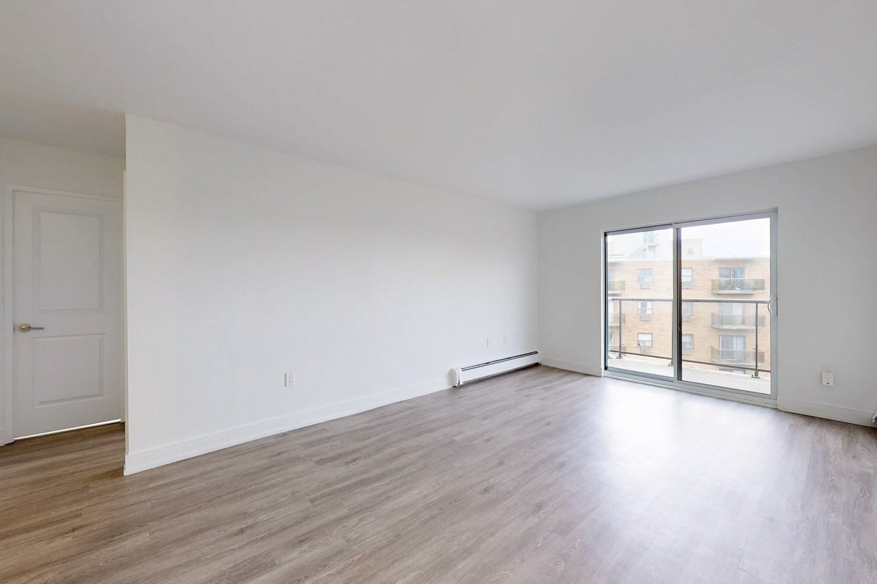 540 PROUDFOOT LANE - Photo 5 of 10