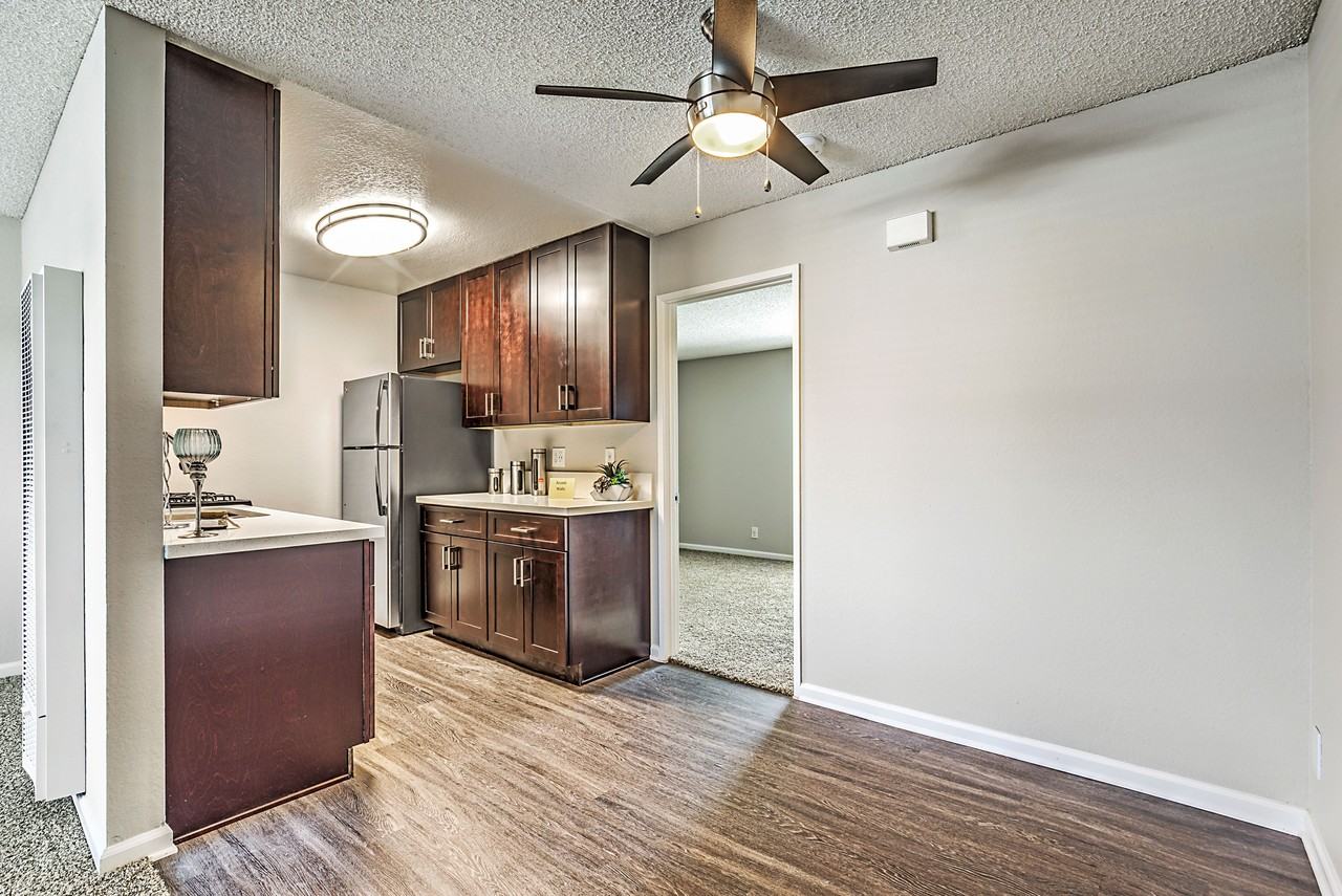 Del Amo Place Apartments - Photo 3 of 43