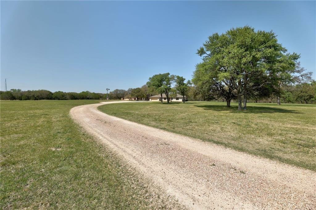 207 Rancho Bueno Dr - Photo 2 of 33