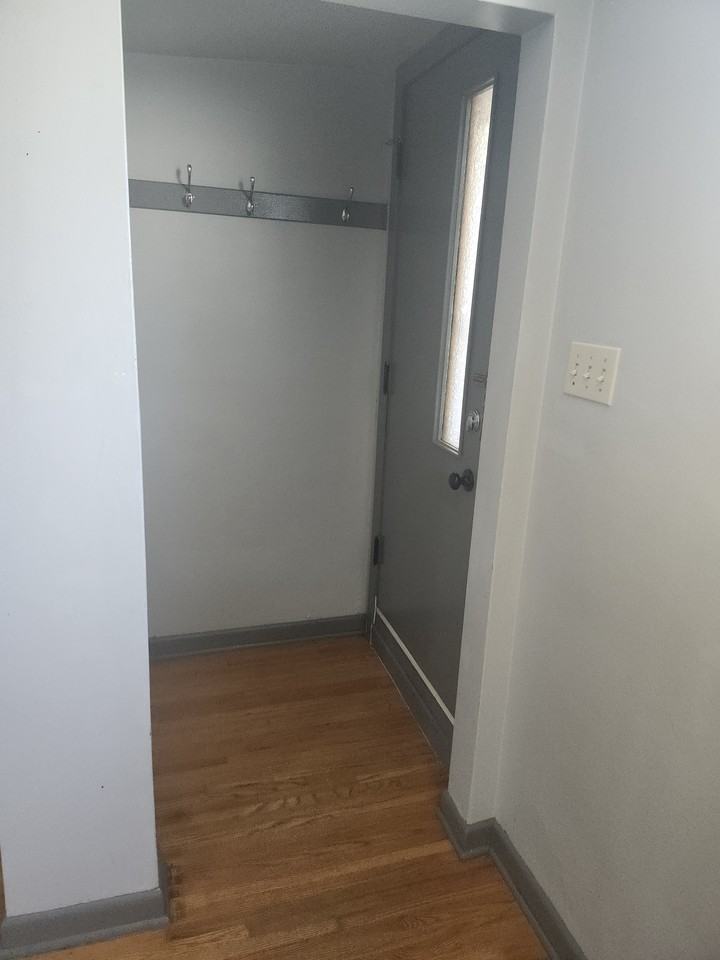 4728 Stanley Rd Sw - Photo 2 of 8