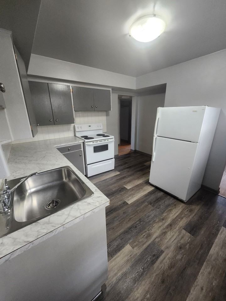 4728 Stanley Rd Sw - Photo 4 of 8