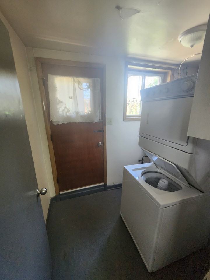 4728 Stanley Rd Sw - Photo 5 of 8
