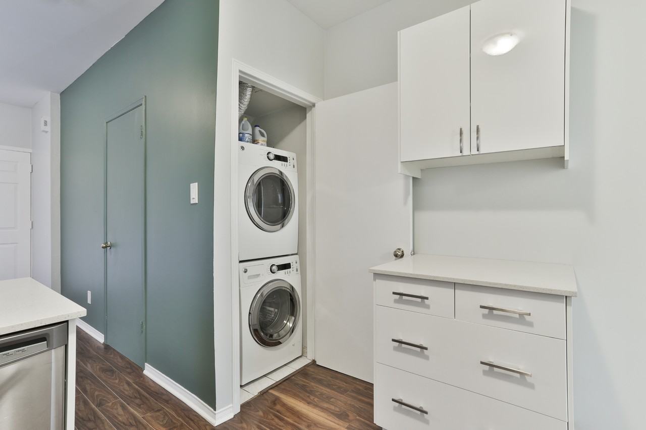 49 Hazelwood Ave - Photo 7 of 15