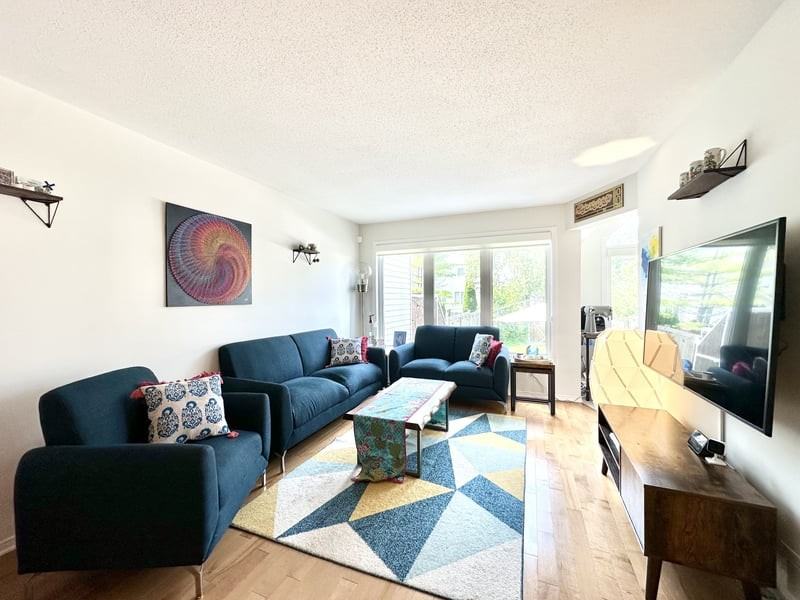 335 Bryarton St - Photo 4 of 14