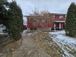 featured image of 912 9 St