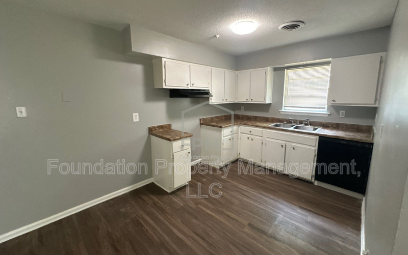 4100 Maumee St - Photo 4 of 16