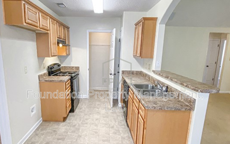 10066 Nolton Cir - Photo 3 of 13