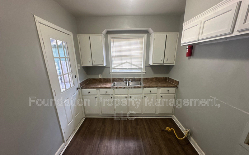 44 N Holmes St - Photo 3 of 15