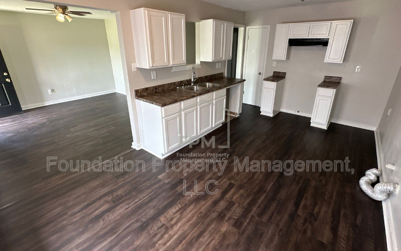 3791 Black Forest Dr - Photo 7 of 17