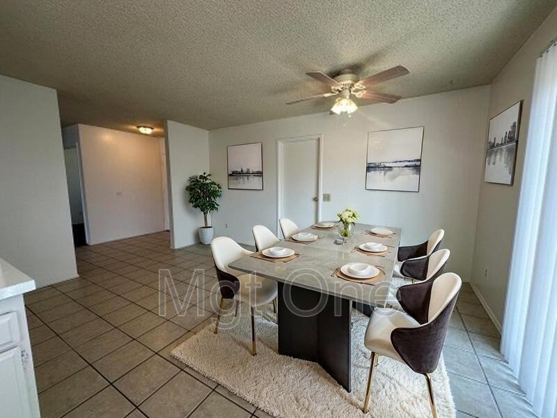 1133 Topaz St - Photo 5 of 22