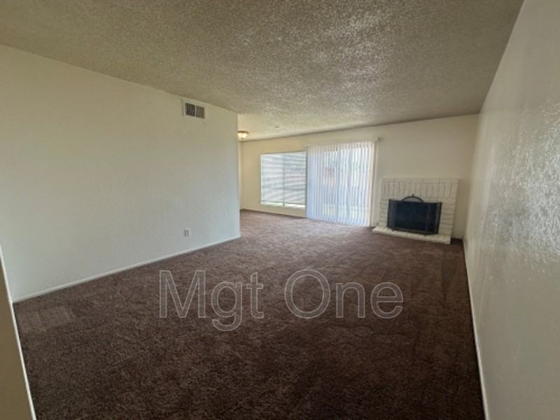 1133 Topaz St - Photo 6 of 22