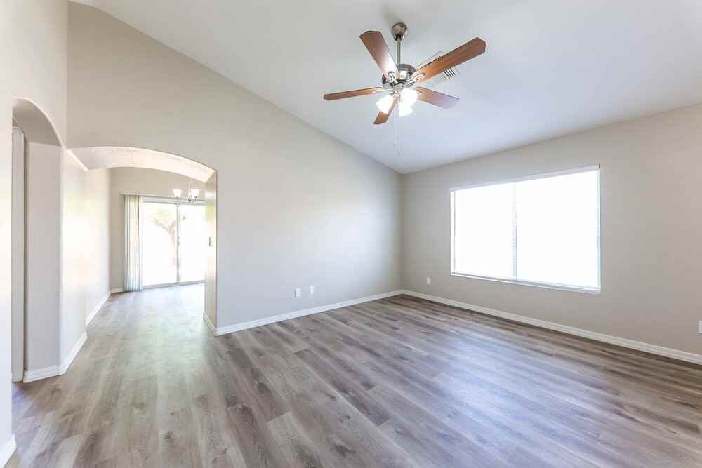 12234 N 121st Ln - Photo 5 of 16