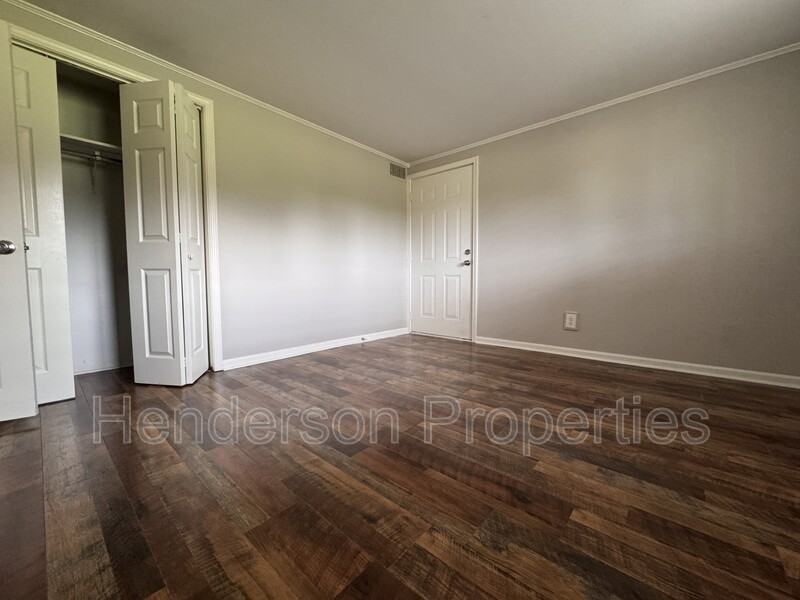 224 28th Avenue Pl Ne #C - Photo 4 of 5