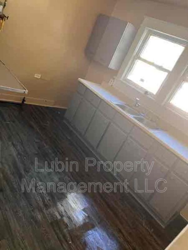 1500 Rayner St - Photo 5 of 5