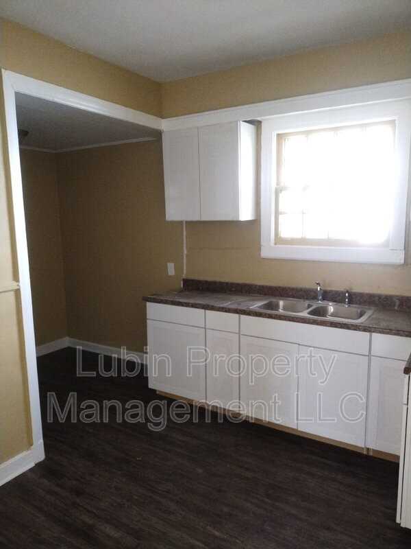 725 N Hollywood St - Photo 4 of 4