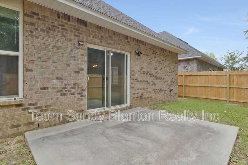 5402 Parkside Dr - Photo 7 of 50