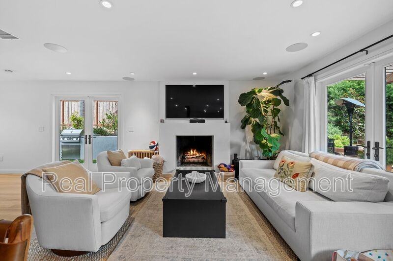 253 Calle De Madera - Photo 4 of 20