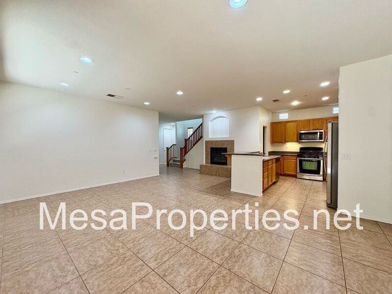 26182 Long St - Photo 5 of 31