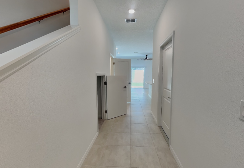 4830 Revolutionary Way - Photo 2 of 28