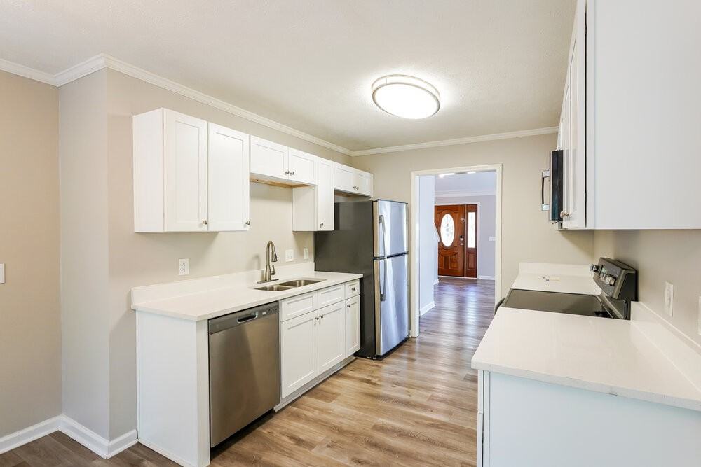 3408 Cobble St - Photo 7 of 17