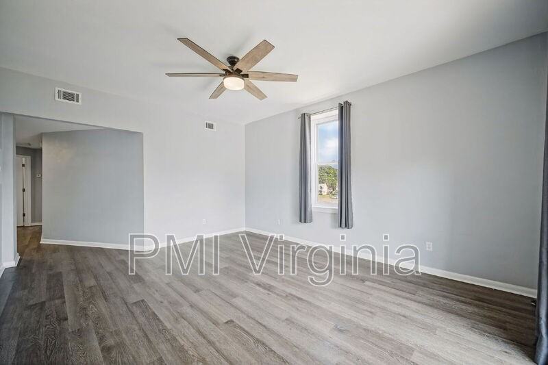 318 N Main St #G - Photo 4 of 24