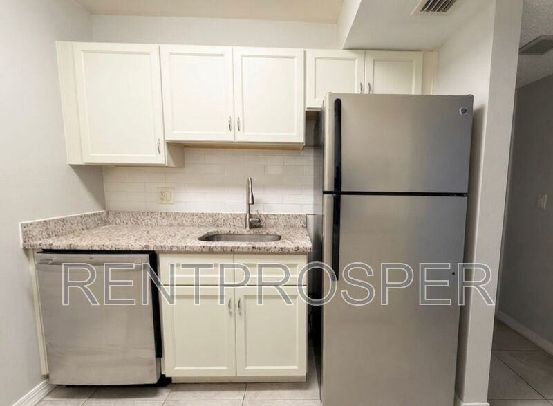 3242 S Semoran Blvd #24 - Photo 3 of 26