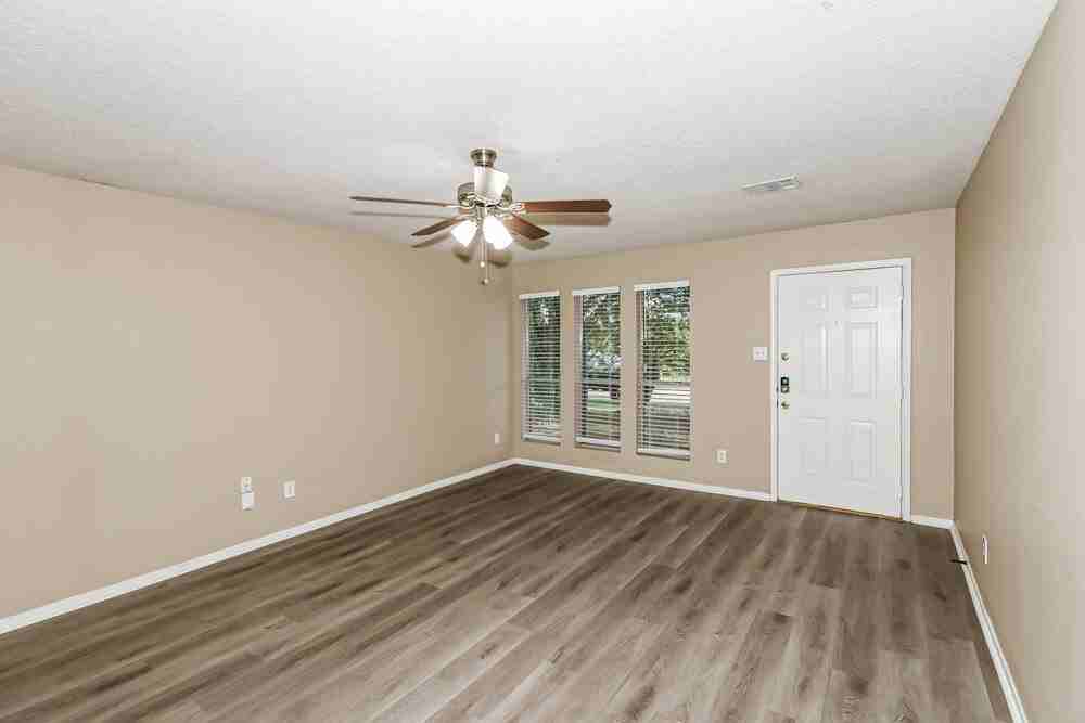 13230 Firebrick Dr - Photo 4 of 17