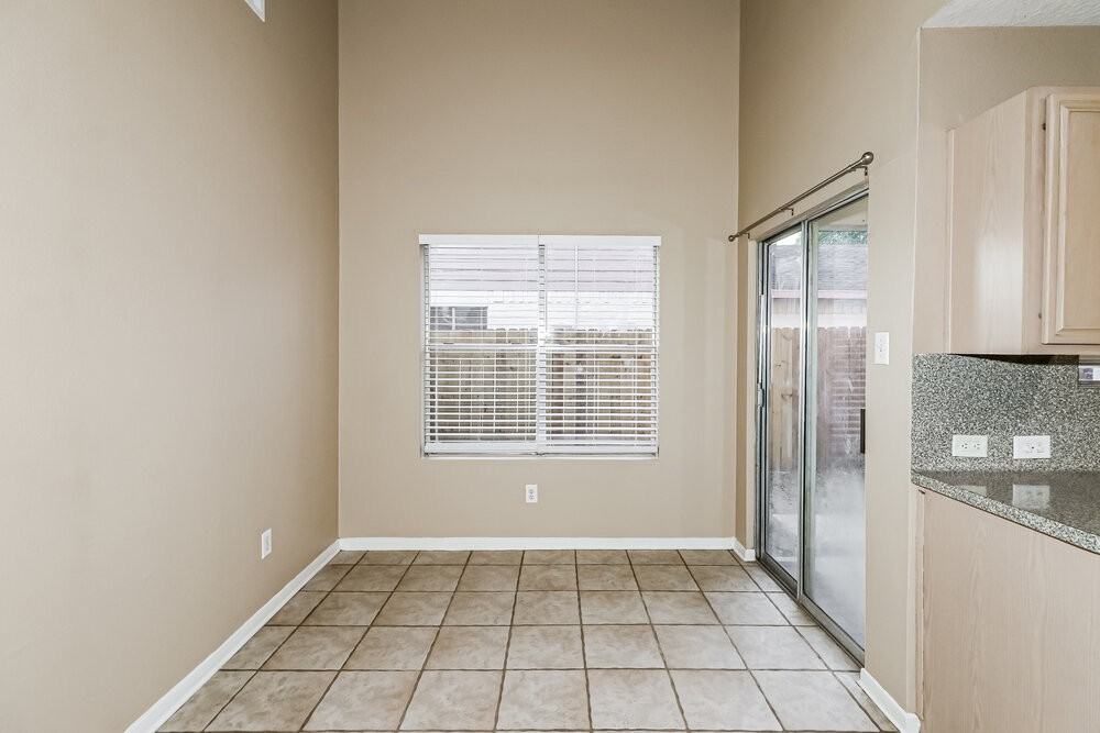 13230 Firebrick Dr - Photo 5 of 17