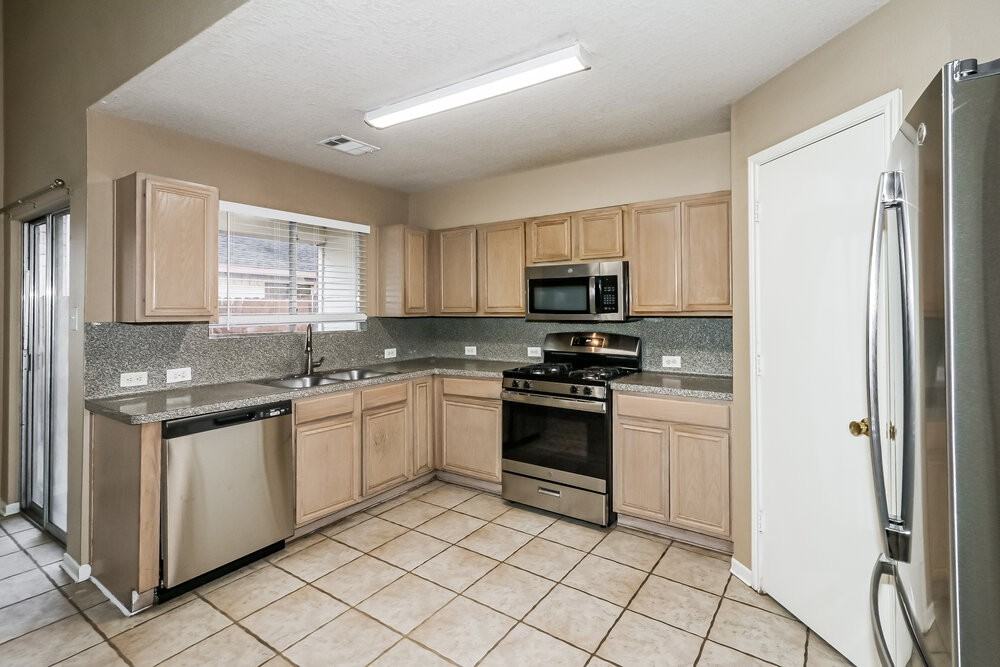 13230 Firebrick Dr - Photo 7 of 17
