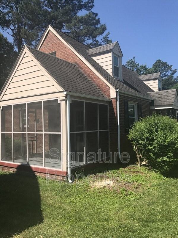 2421 Wedgewood Ave - Photo 2 of 16