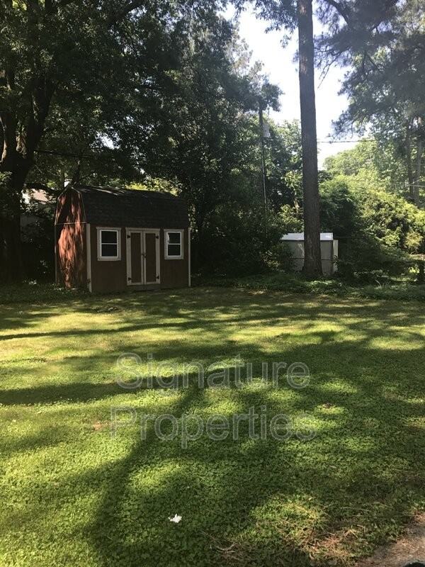 2421 Wedgewood Ave - Photo 3 of 16