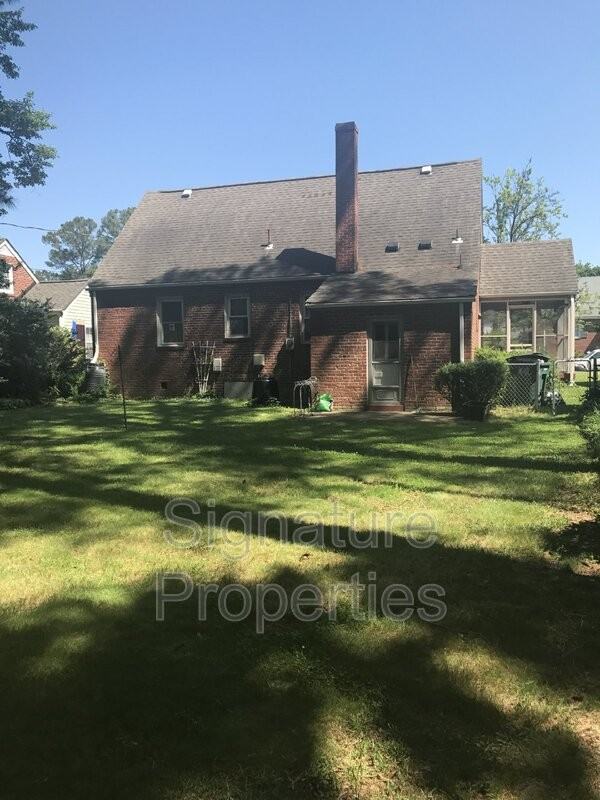 2421 Wedgewood Ave - Photo 4 of 16