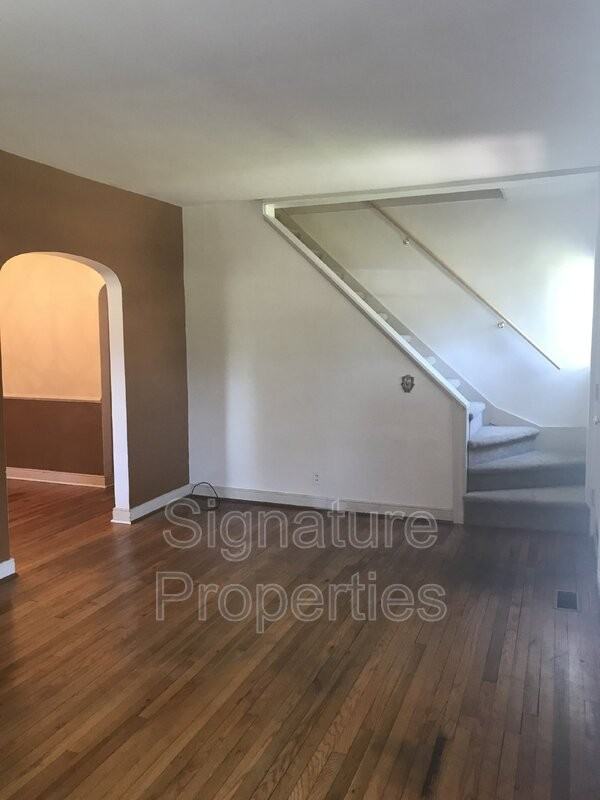 2421 Wedgewood Ave - Photo 6 of 16