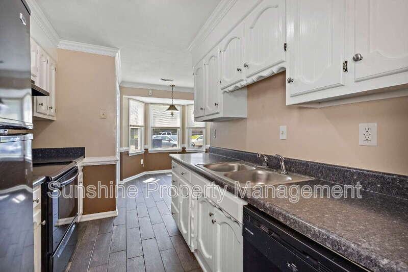 5795 Rivermill Cir - Photo 4 of 9