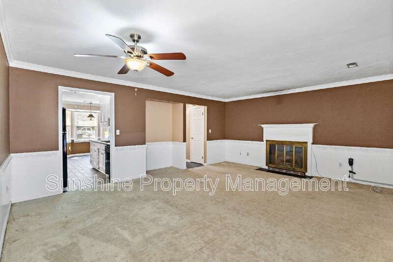 5795 Rivermill Cir - Photo 5 of 9